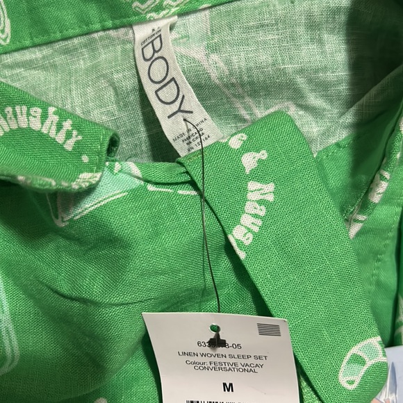 Women’s linen woven sleep set festive vacay conversational NWT - Picture 4 of 5